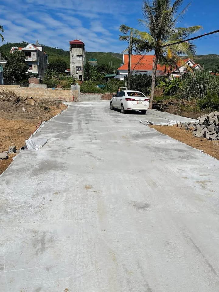 Đất nền Việt Hưng Hạ Long 69m² giá 6xx - Đường to ô tô