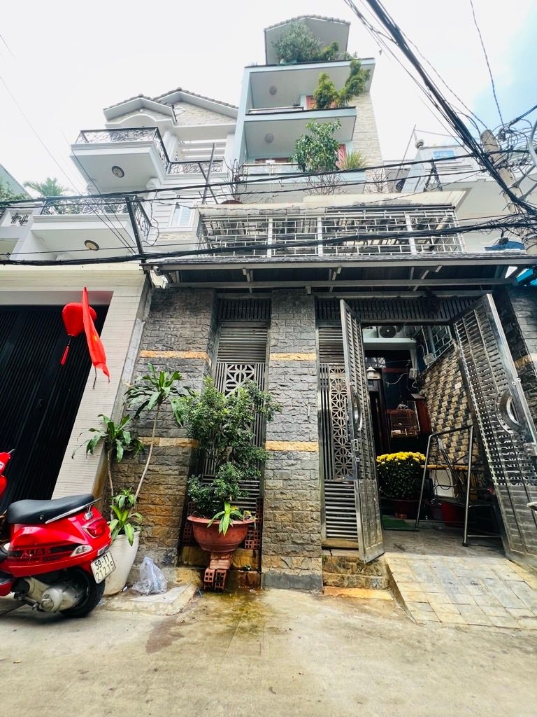 Nhà phố Thoại Ngọc Hầu 90m² 14.3 tỷ - Chính chủ bán