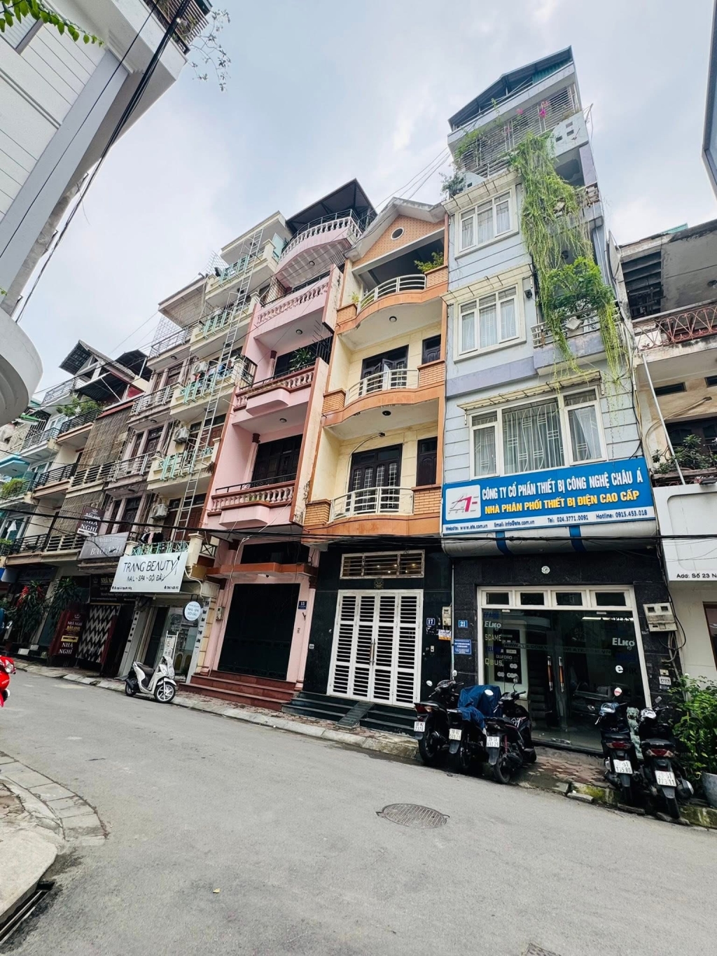 Nhà Huỳnh Thúc Kháng Đống Đa 82m² 36,9 tỷ - Ô tô vào nhà