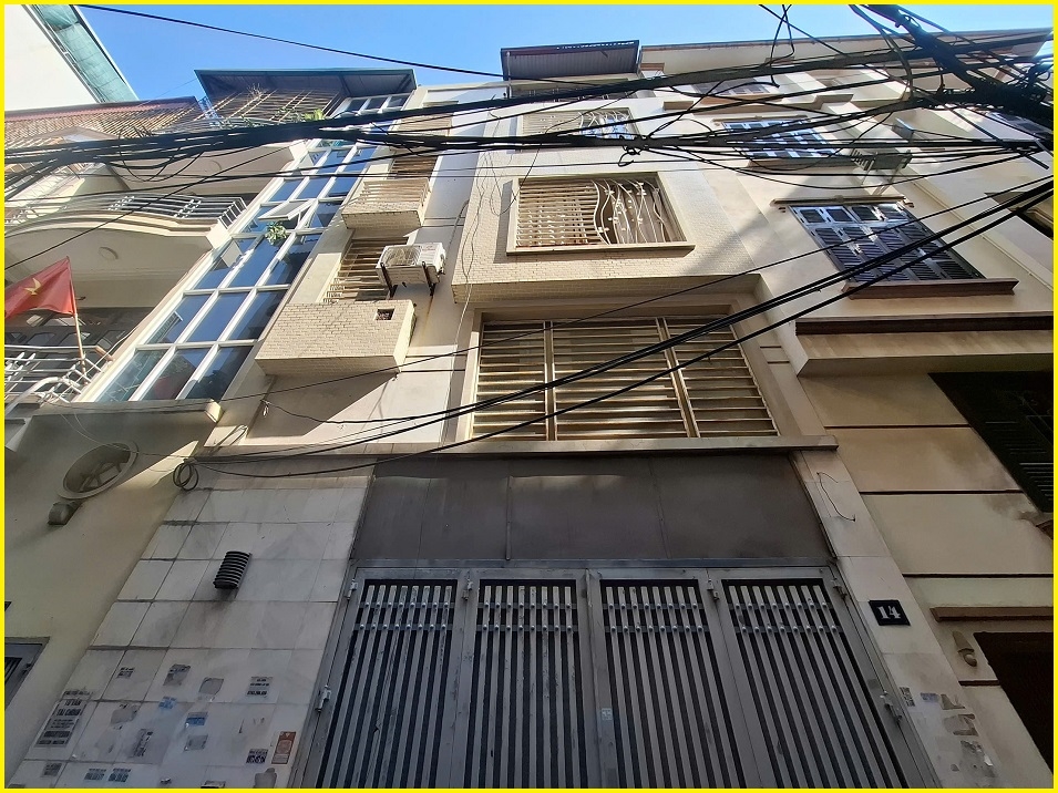 Nhà riêng Cầu Giấy 50m² 16.8 tỷ - Ô tô vào tận nhà