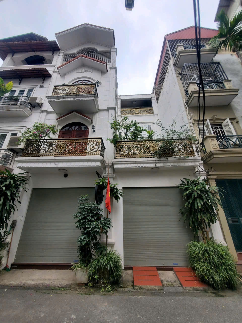 Nhà Bồ Đề Long Biên 85m² 27.2 tỷ - Ô tô tránh sẵn sàng ở