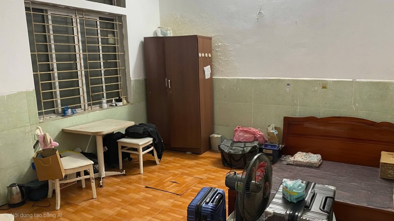 Phòng khép kín Yên Hòa Cầu Giấy 2,8 triệu - Sẵn sàng vào ở