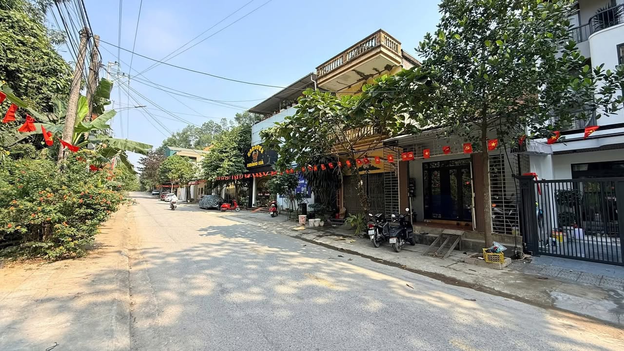 Nhà Lương Văn Can 80m² giá 2.9 tỷ - Ô tô vào tận nhà