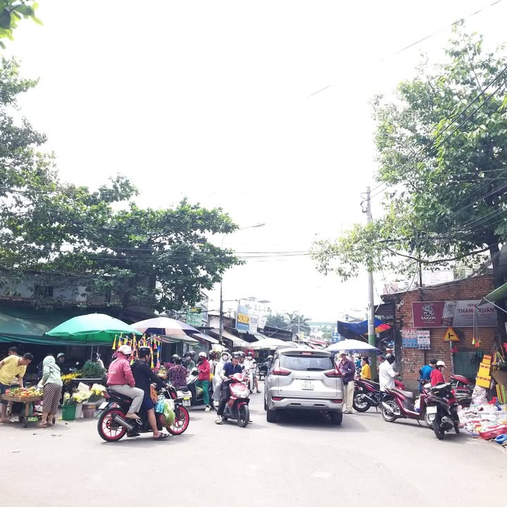 Nhà riêng Dĩ An Xóm Vắng 125m² 4 tỷ - Ô tô vào tận nhà