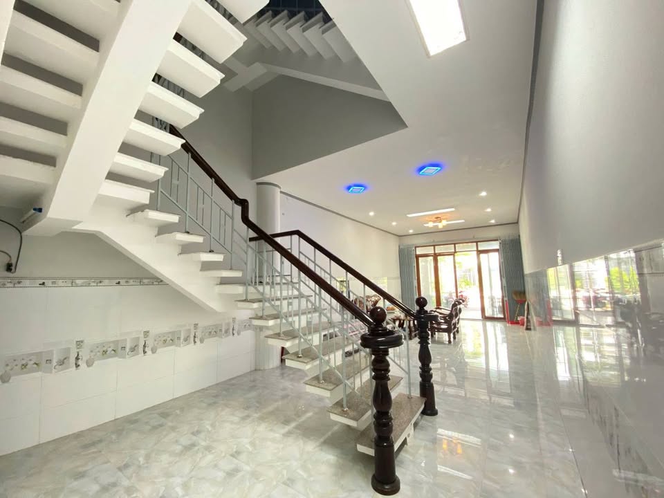 Nhà riêng Minh Châu P7 Sóc Trăng 8 triệu - Sẵn sàng ở ngay