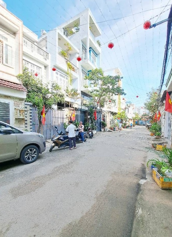 Nhà Vạn Phúc Thủ Đức 102m² 8.45 tỷ - Ô tô vào tận nhà