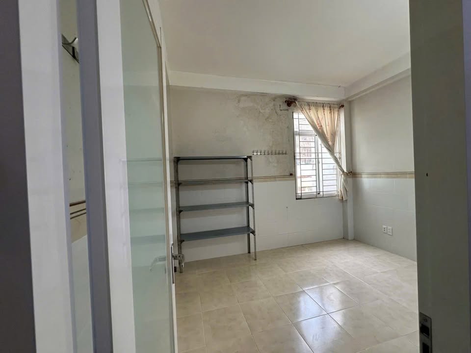 Phòng trọ Q10 18m² 2,8 triệu - Sẵn sàng ở ngay