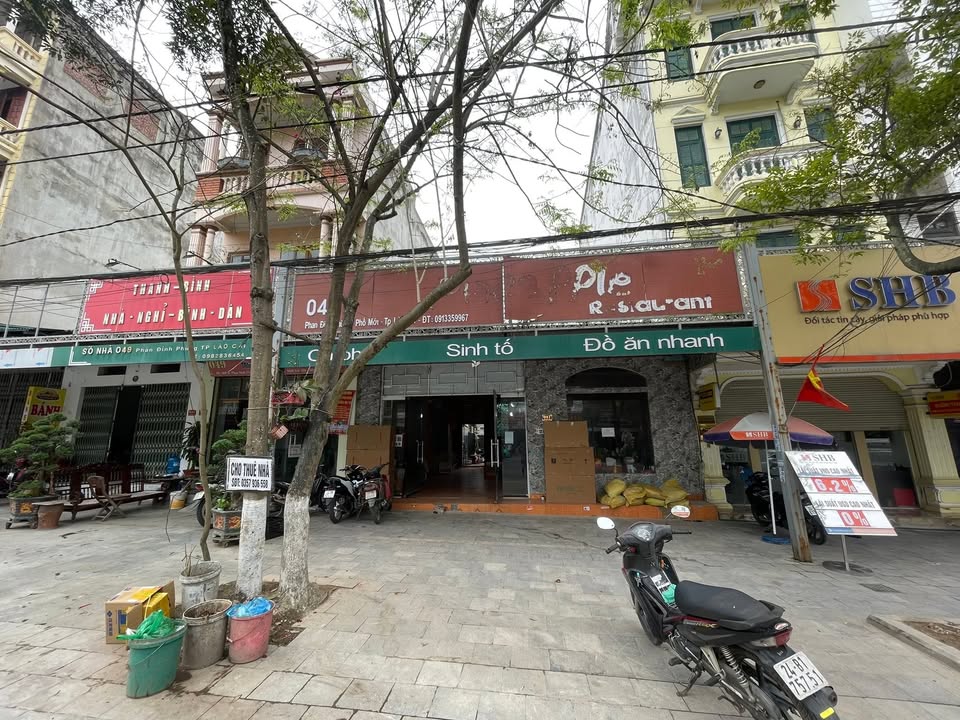 Nhà thuê 230m² Phan Đình Phùng Lào Cai 10 triệu - Vị trí đẹp
