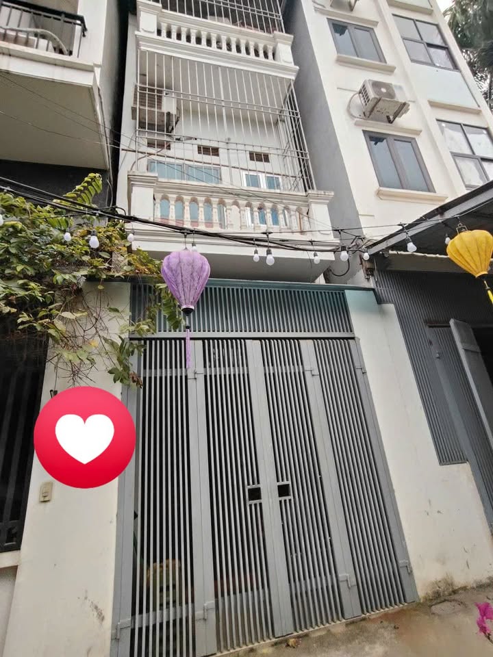 Nhà Đông Ngạc 42m² hơn 6 tỷ - Chính chủ, sẵn sàng vào ở