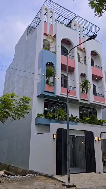 Nhà Phố Phạm Văn Đồng Linh Tây 68m² giá 9,3 tỷ - Ô tô vào tận nhà