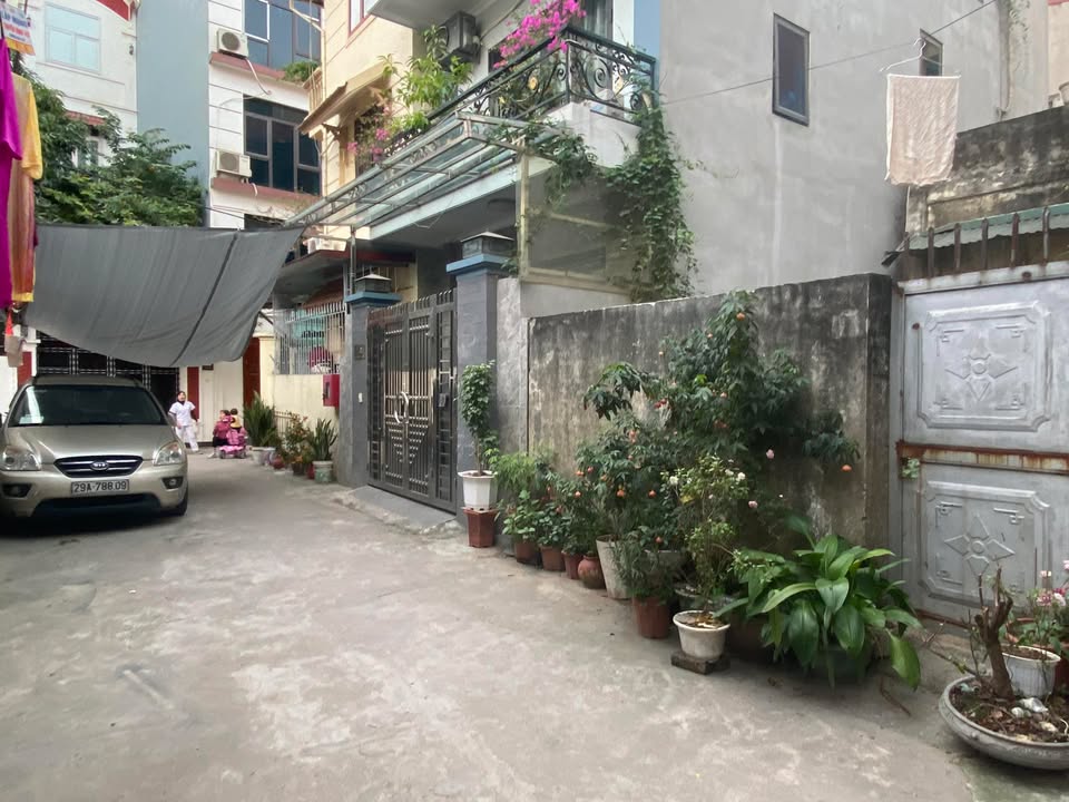 Đất nền Long Biên Cự Khối 58m² 11-11,9 tỷ - Sổ đỏ chính chủ