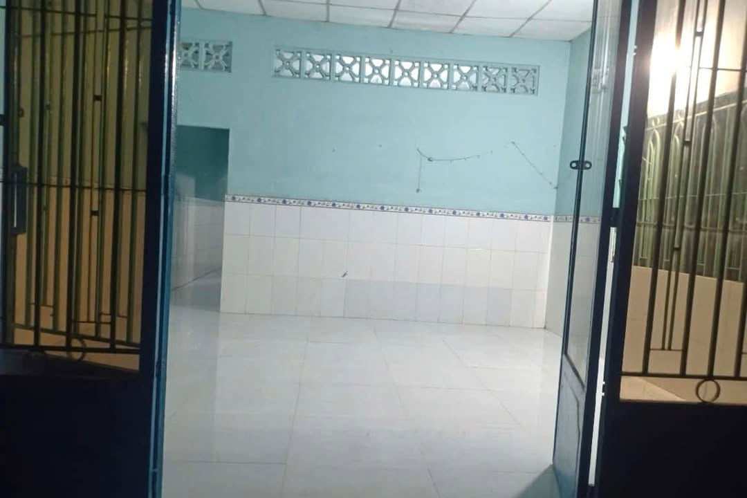 Nhà Thủ Đức Tăng Nhơn Phú B 100m² giá 7 triệu - Sẵn sàng ở ngay