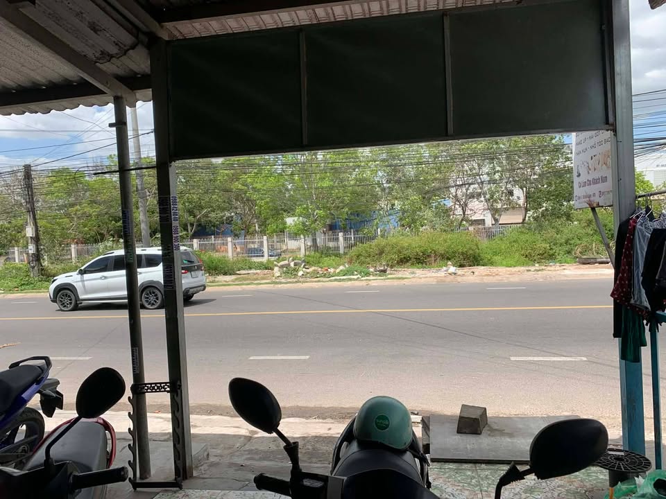Mặt bằng QL28 Phan Thiết giá TL, mặt tiền KD sầm uất