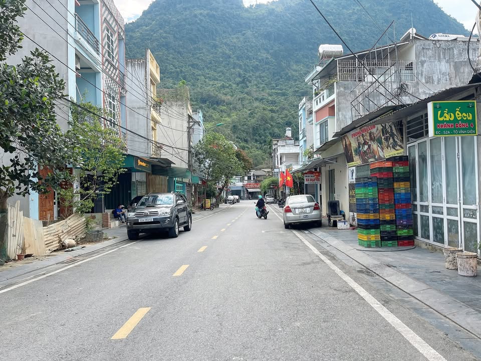 Nhà Tô Vĩnh Diện Hà Giang 70m² giá 2 tỷ - Ô tô vào tận nhà