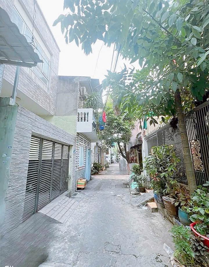 Nhà Trần Quang Cơ Tân Phú 120m² 4 tỷ - Sẵn sàng ở