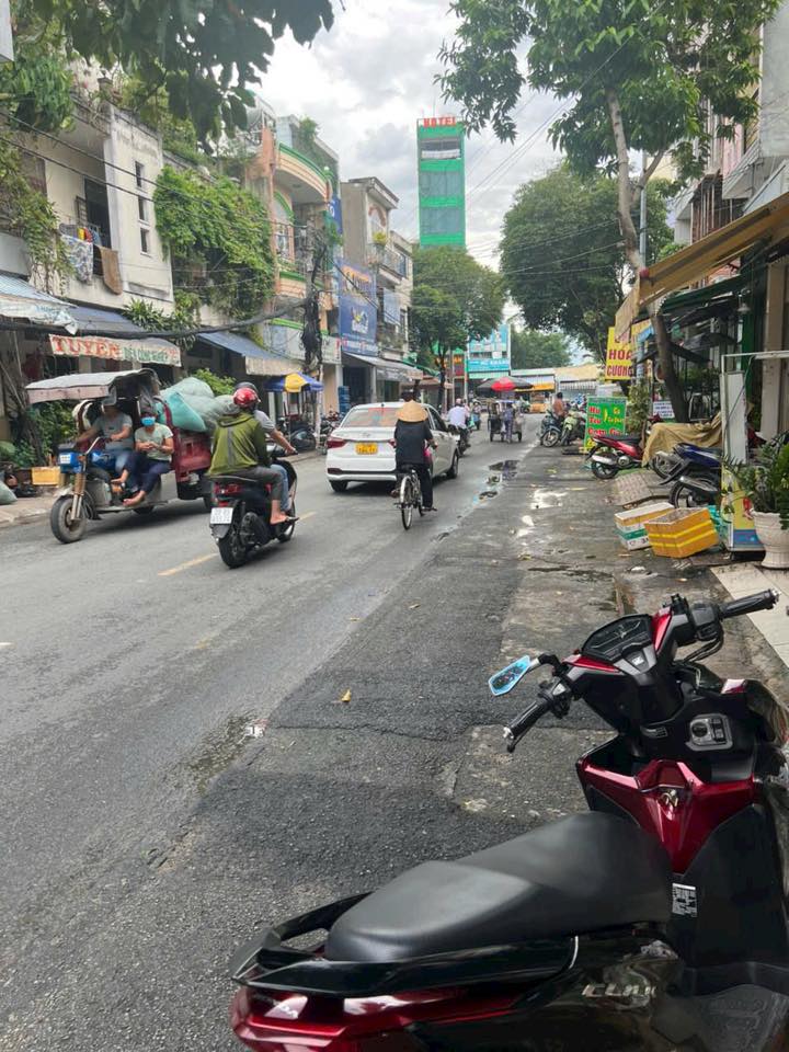 Nhà mặt tiền Tân Quý 50m² giá 12 triệu - Mặt tiền kinh doanh