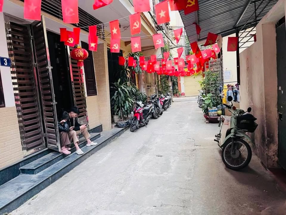 Nhà Nghĩa Tân Cầu Giấy 29m² 13.9 tỷ - Ô tô vào nhà