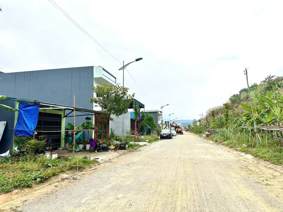 Đất nền BM28 Nghĩa Lộ 100m² 1,1 tỷ - Sổ đỏ chính chủ