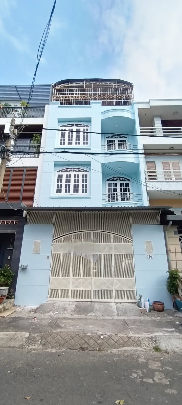 Nhà KDC Tên Lửa Bình Trị Đông B 108m² 22 triệu - Ô tô vào nhà