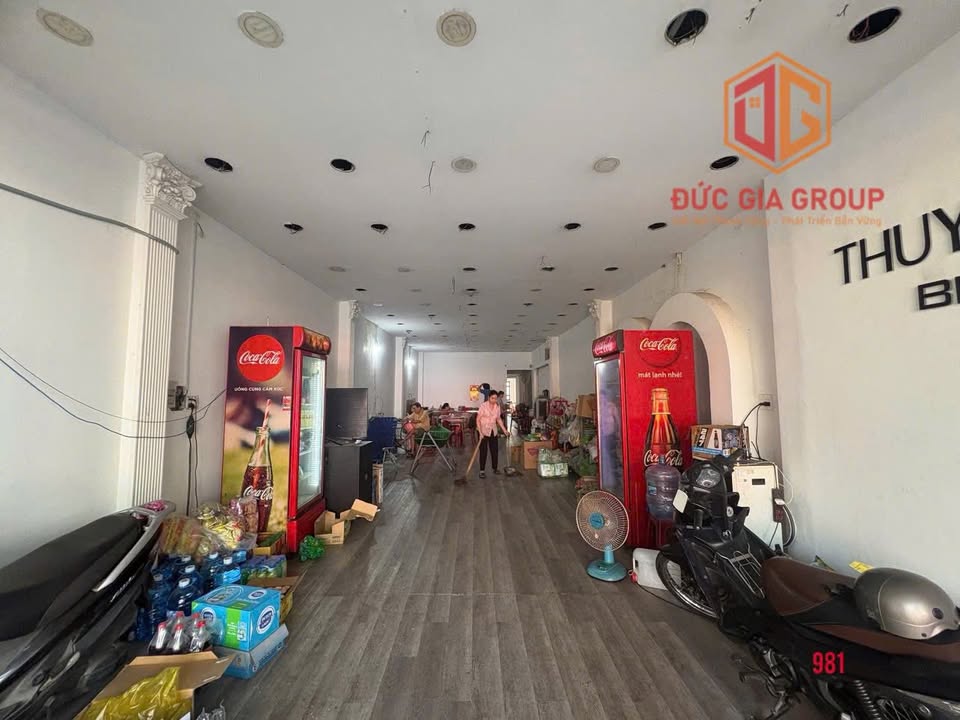 Nhà mặt tiền Nguyễn Ái Quốc Biên Hòa 243m2 20tr - Ô tô vào tận nhà