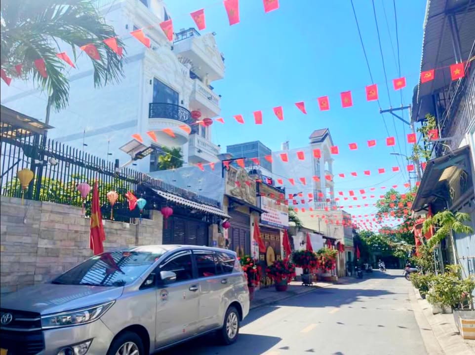 Nhà phố Tân Thới Hiệp Q12 76m² giá 9 tỷ - Mặt tiền kinh doanh