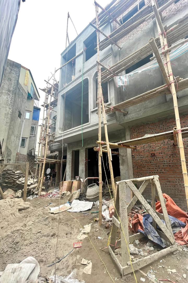 Nhà Nguyễn Văn Trỗi Nam Định 50m² 2,6 tỷ - Ôtô đỗ cửa