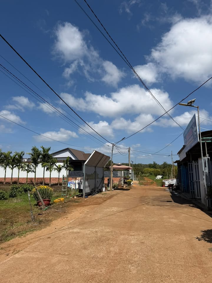 Đất Trần Hưng Đạo Buôn Hồ 179.85 tỷ - Sổ đỏ