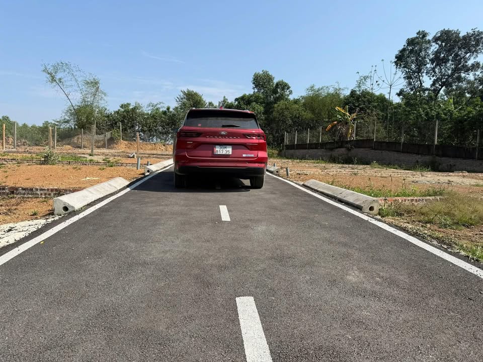 Đất nền Ba Vì 100m² 8xx triệu - Sổ đỏ chính chủ