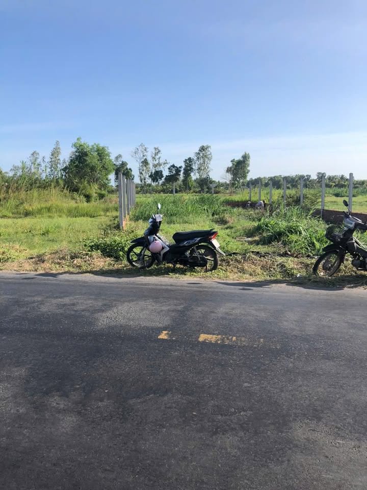 Đất nền Lê Văn Tám Trà Vinh 297m² 3.2 tỷ - Sổ đỏ chính chủ