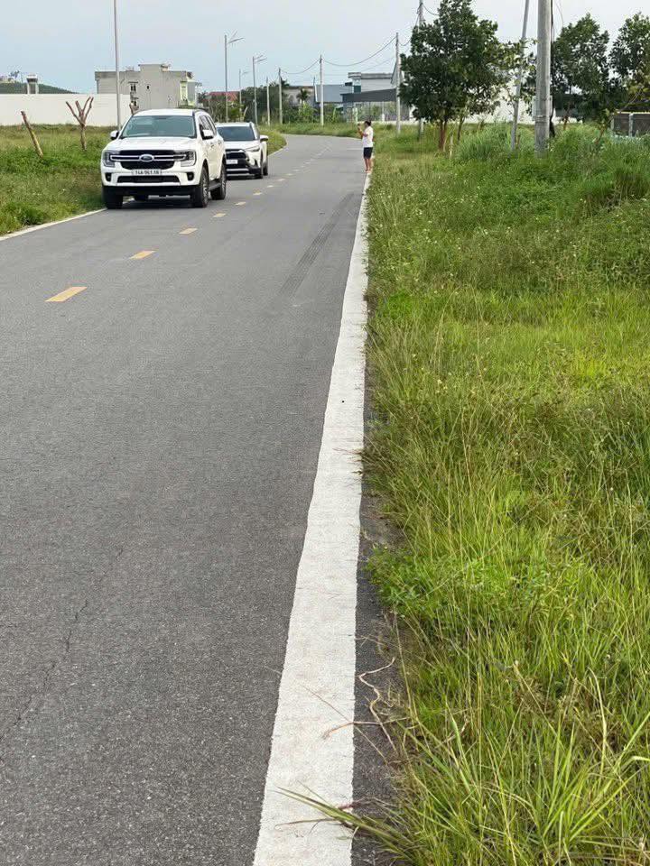 Đất Dực Yên Đầm Hà 190m² vài trăm triệu - Sổ đỏ chính chủ