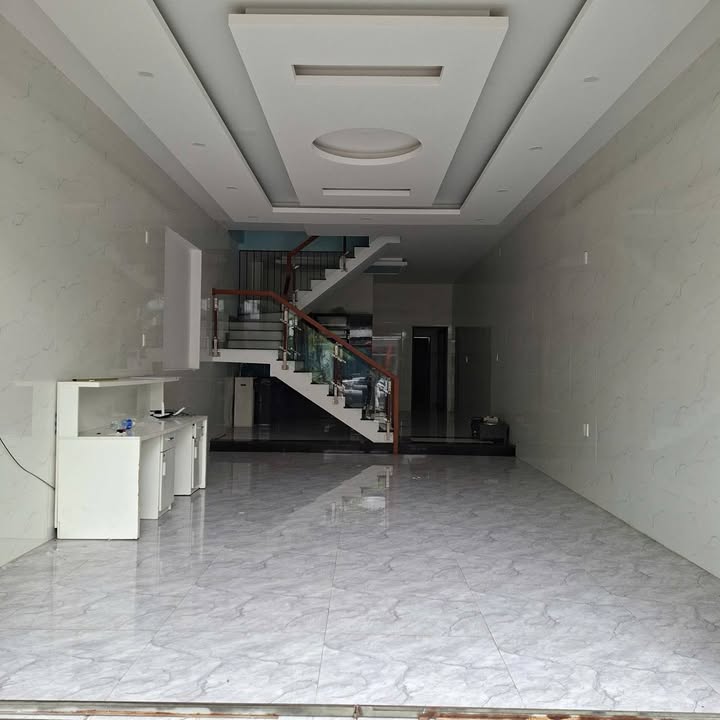 Nhà mặt tiền Diệp Minh Châu 100m² - 12 triệu, sẵn sàng ở ngay