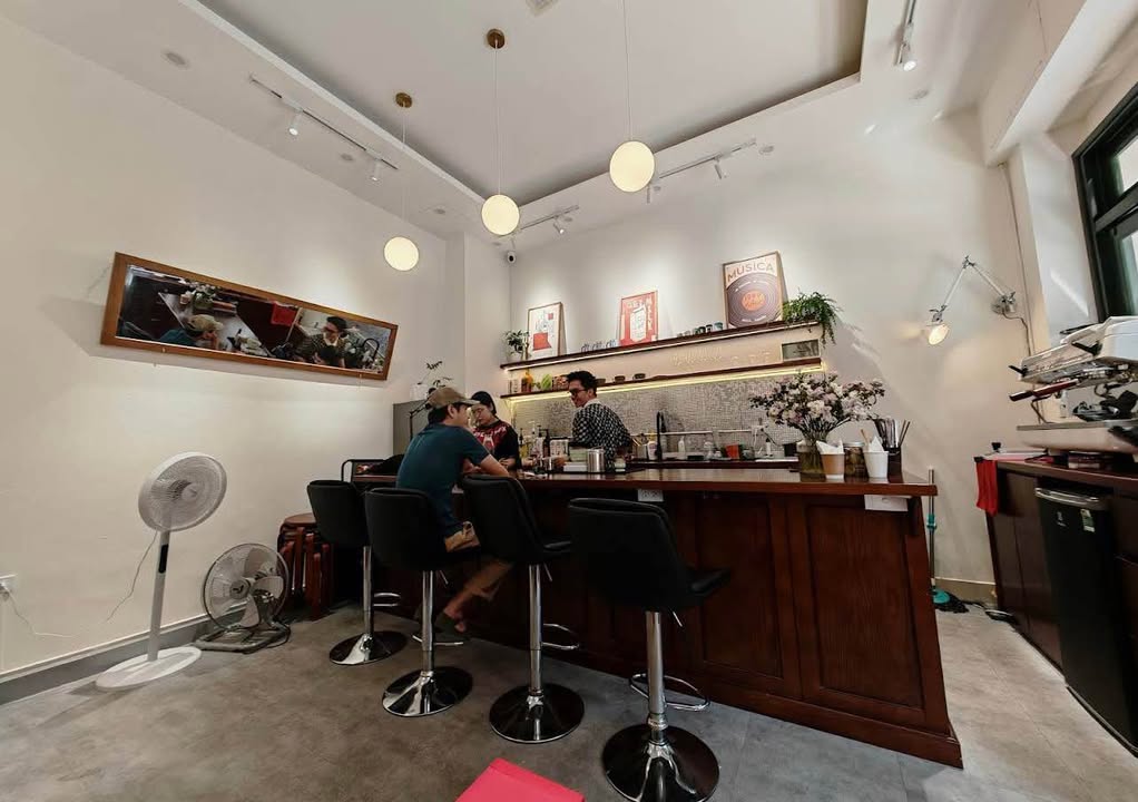 Nhà mặt phố Phạm Hồng Thái Ba Đình 25m² - Mặt tiền kinh doanh