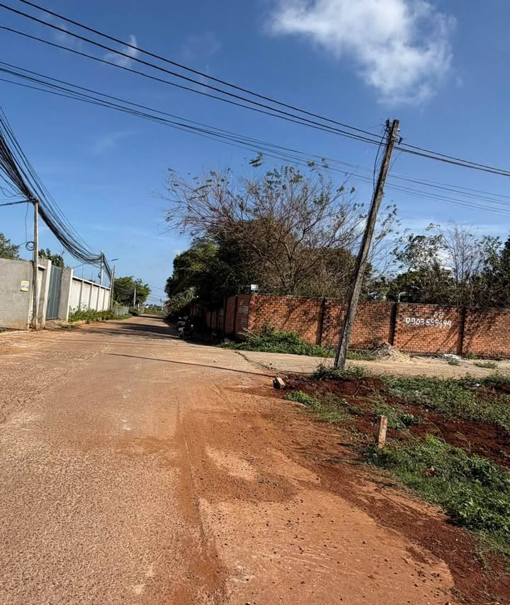 Đất nền 327 Ymoan BMT 95m² 2,58 tỷ - Sổ đỏ chính chủ