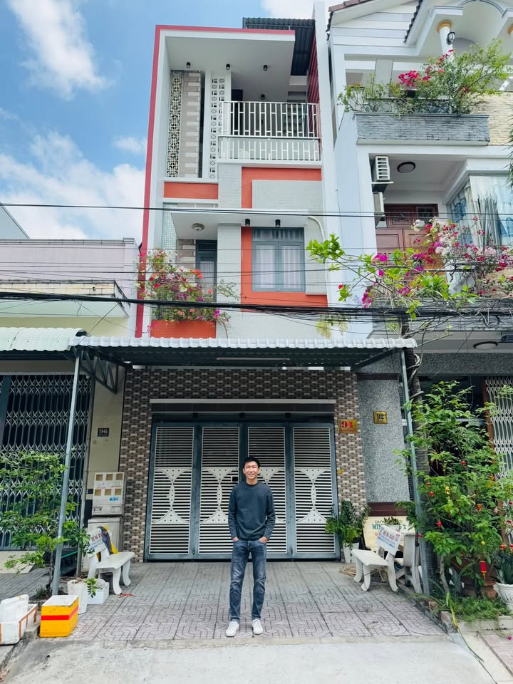 Nhà trệt 2 lầu Số 5 Tân An Cần Thơ 90m2 5.499 tỷ chính chủ