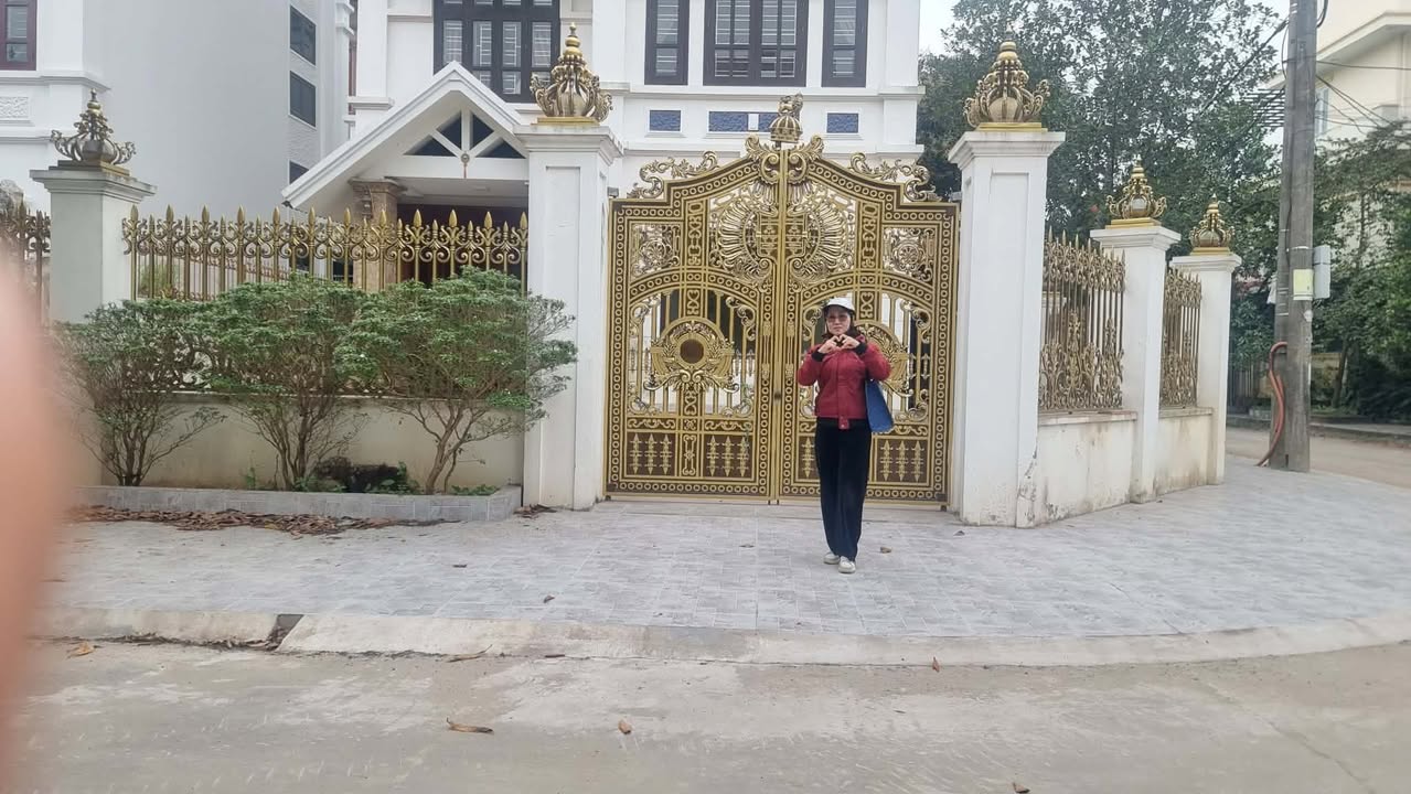 Townhouse Thị trấn Lim 265m² 11 tỷ - Mặt tiền kinh doanh