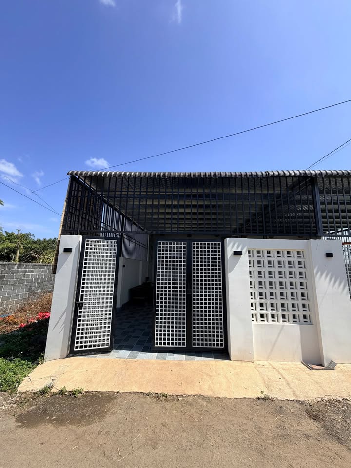 Nhà Thôn 8 Cư Êa Bua 125m2 1.6 tỷ - Ô tô vào nhà