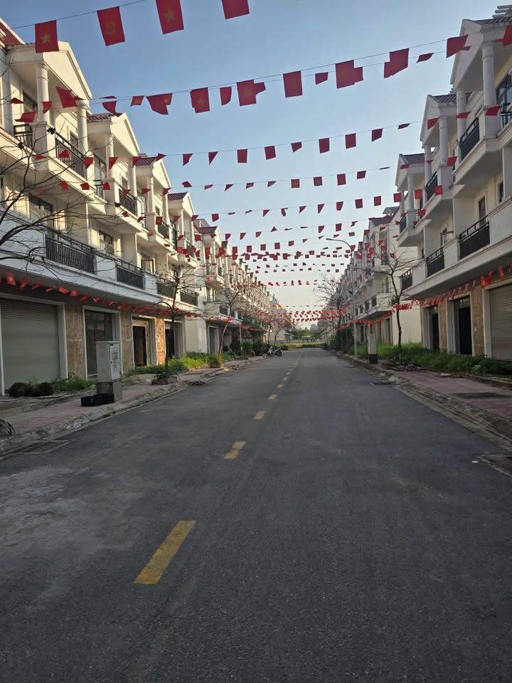 Nhà VSIP Bắc Ninh 75m² giá 4 tỷ - Chính chủ bán gấp