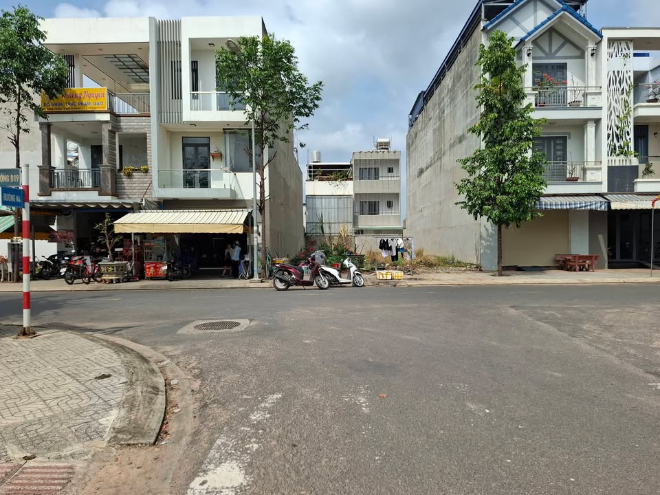 Đất TĐC Long Thành 125m² 3,3 tỷ - Sổ hồng riêng