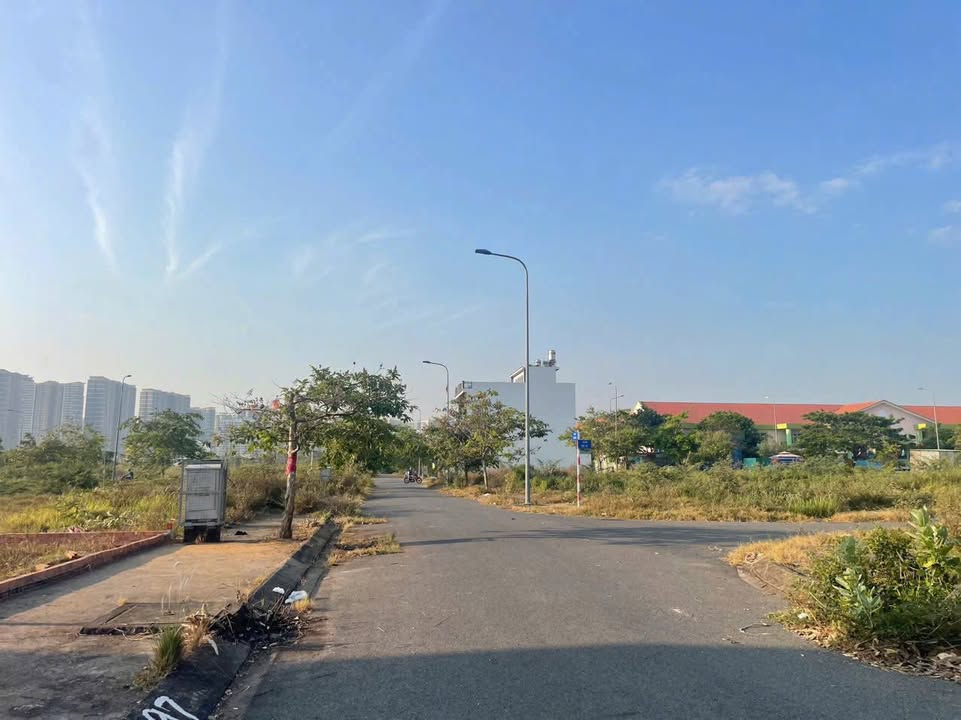 Đất Phước Thiện Long Bình 200m² 12 tỷ - Sổ đỏ chính chủ