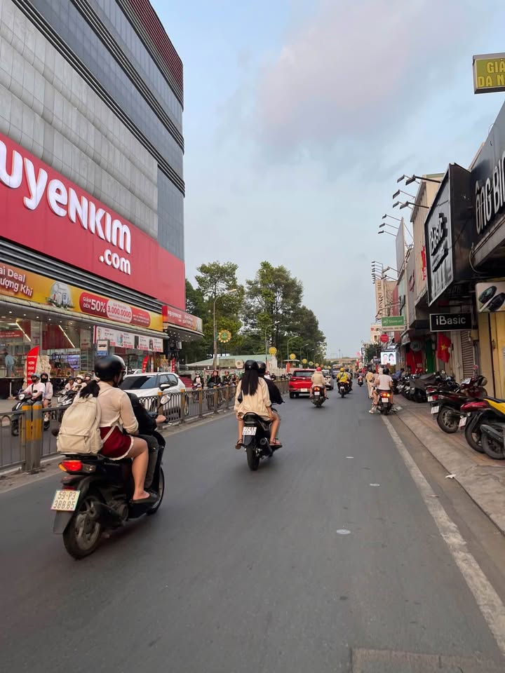 Nhà riêng Linh Chiểu Thủ Đức 89m² 11.5 tỷ - Ô tô vào tận nhà