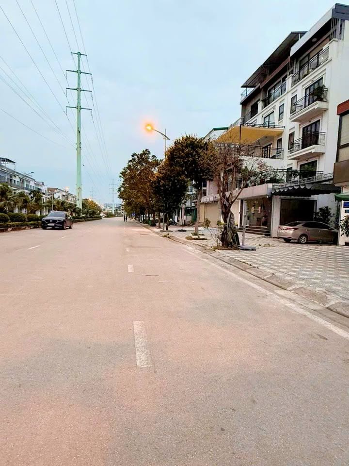 Townhouse Hateco Xuân Phương 27.5 tỷ - Cho thuê ngay