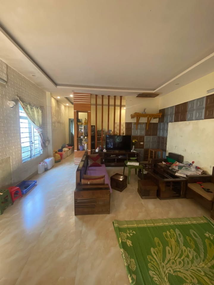 Nhà Minh Khai Hà Giang 102m2 3.7 tỷ - Ô tô vào tận nhà