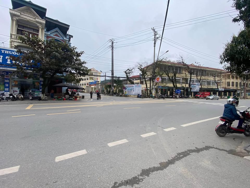 Đất nền Nguyễn Trãi Hà Giang 100m² 1.5 tỷ - Sổ đỏ chính chủ