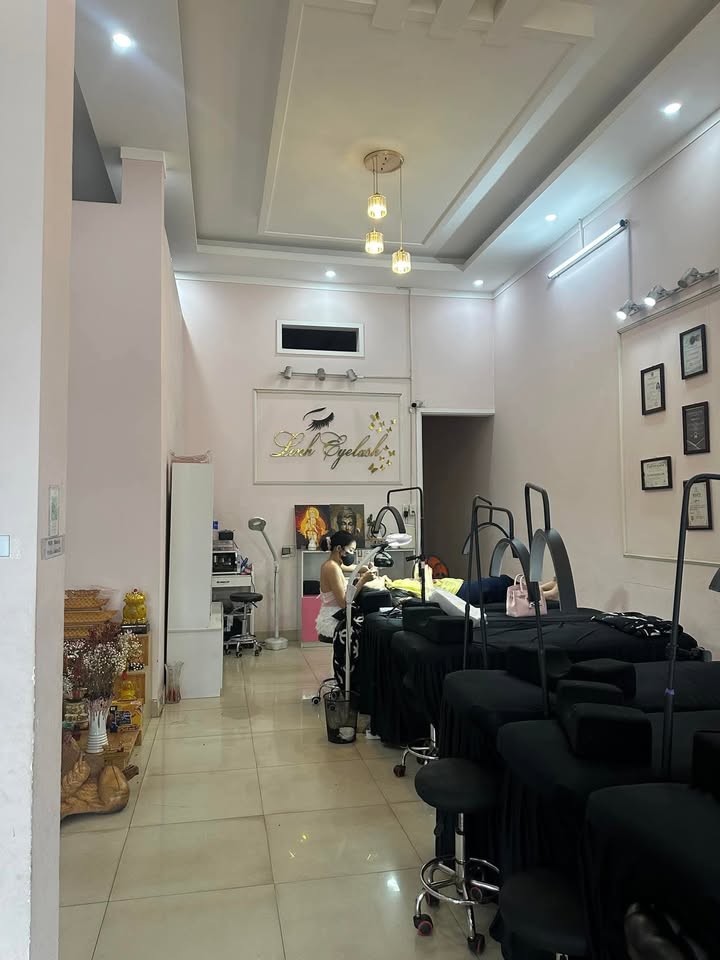 Nhà mặt tiền Phạm Văn Đồng Pleiku 136m² 5 tỷ - Mặt tiền kinh doanh