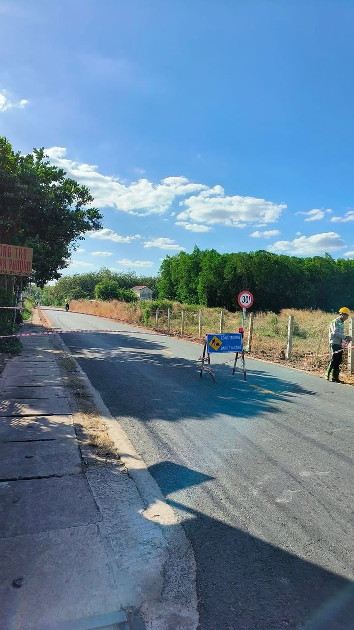 Đất Long Nguyên Bàu Bàng 6.553m2 giá 2tr/m2 - Sổ đỏ chính chủ