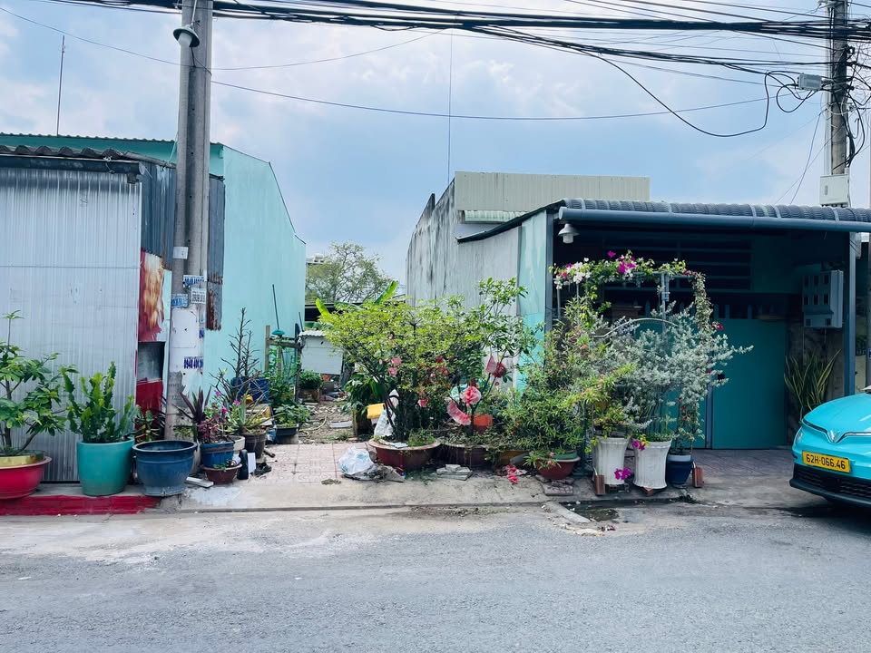 Đất nền Tân An 84m² giá 2.2 tỷ - Sổ đỏ chính chủ