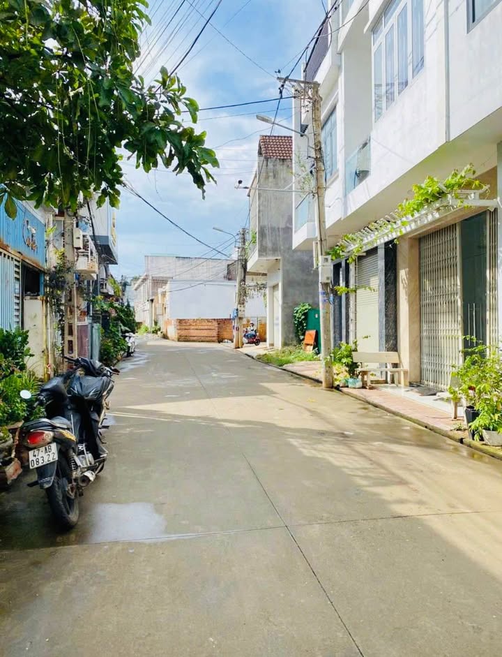 Nhà riêng Nguyễn Tất Thành BMT 62m2 5,4 tỷ - Sẵn sàng ở ngay