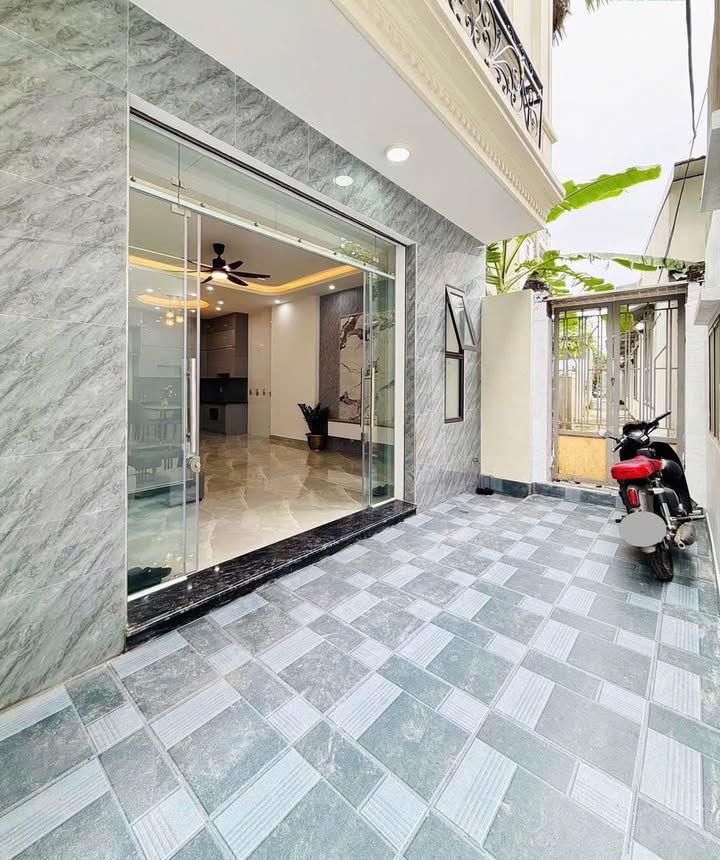 Nhà riêng Thiên Lôi 47m² 3.85 tỷ - Ô tô vào tận nhà
