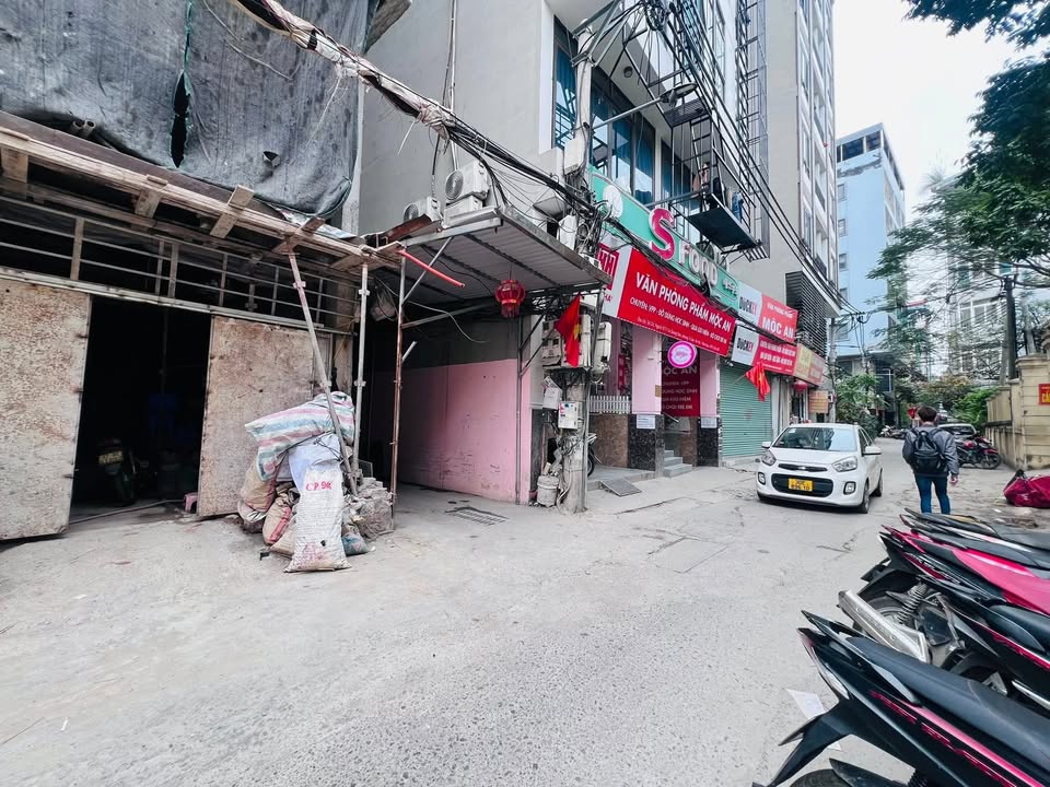 Toa van phong Le Quang Dao 59m2 26.55 ty - View thoang