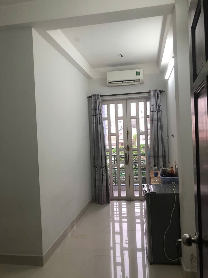 Phòng trọ Nguyễn Cửu Vân 16m² - Sẵn sàng ở ngay